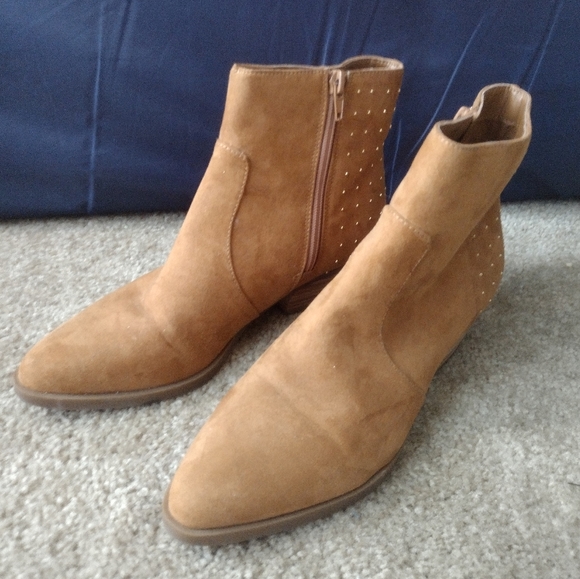 Guess Women's 8 booties zip up brown boots NWOT - Picture 3 of 8